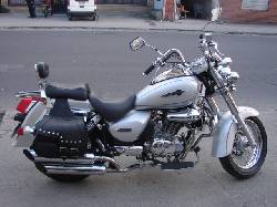 Vendo Moto UM renegada 200 modelo 2006 bogota, colombia