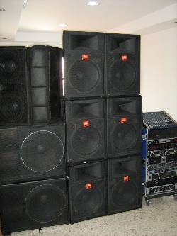 VENDO DUAL DENON 4500 NUEVO Y QSC1500 AMERICANA cali, colombia