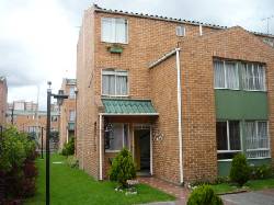 VENDO HERMOSA CASA EN MAZUREN Bogota, Colombia