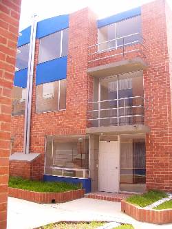 VENDO CASA NUEVA CONJUNTO CERRADO NORTE DE BOGOTA Bogota, Colombia