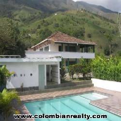 Venta de hermosa finca 750 (mts),  Cd.271 Colomb Medellin, Colombia