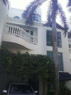 VENDO HERMOSA CASA CERCA A LA PLAYA Cartagena de Indias , Colombia