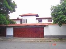 (((( CARACAS VENEZUELA ALQUILO ESPECTACULAR QUINTA CARACAS, VENEZUELA