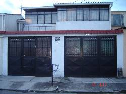 SE VENDE CASA EN EXCELENTE UBICACION BOGOTA, COLOMBIA